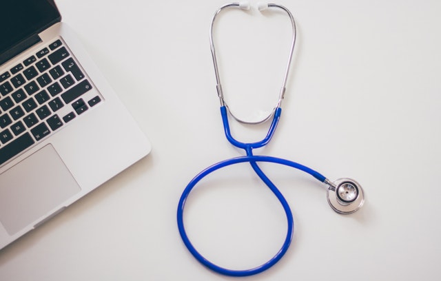 doctors-stethoscope-computer-table
